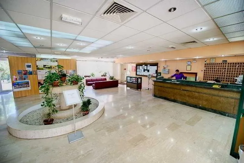 Malta University Residence Aparthotel Lija