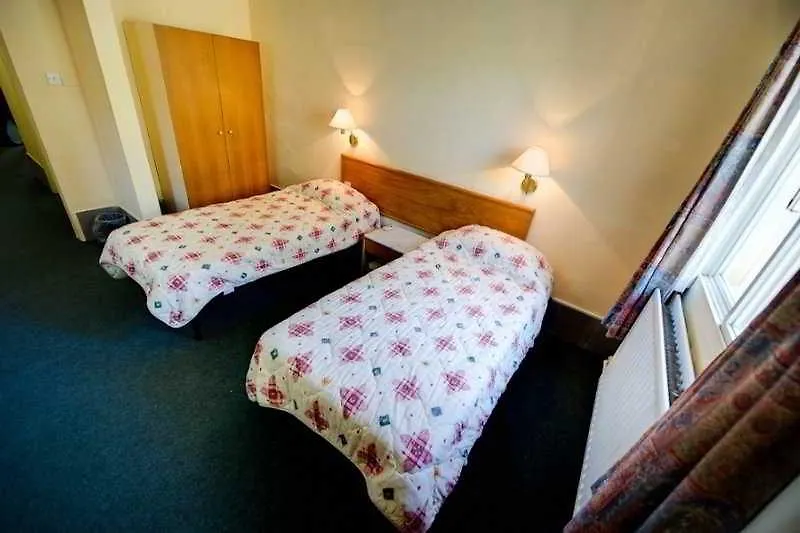 Malta University Residence Aparthotel Lija 2*,