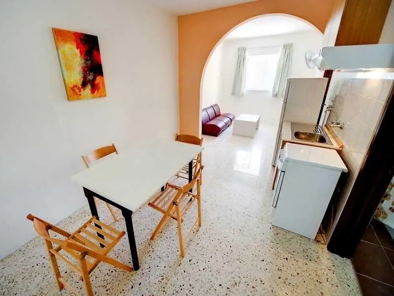 Malta University Residence Aparthotel Lija